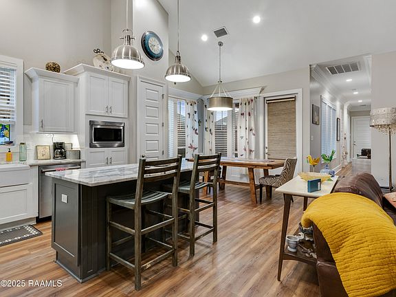 5th image of 114 San Juan Ln