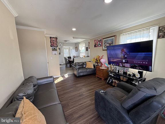 2nd image of 109 Tollgate Rd