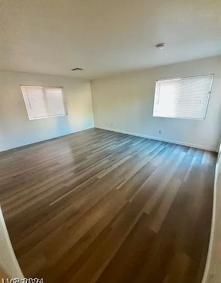 9210 Hollander Ave — Photo 5