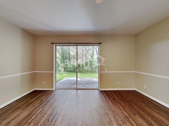 5th image of 15910 Stags Leap Dr