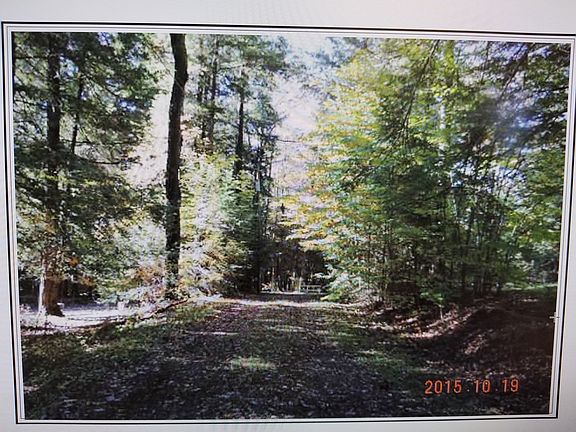 Hemlock Drive/Private Road 
