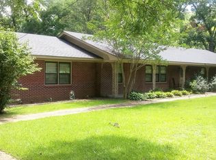114 Jefferson Davis St, Duck Hill, MS 38925