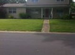 300 N Deneen St, Staunton, IL