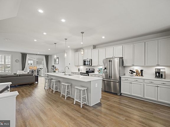5th image of 10561 Waterbury Woods Way