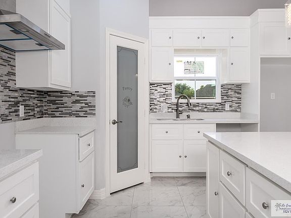 5th image of 2306 Christian Cir