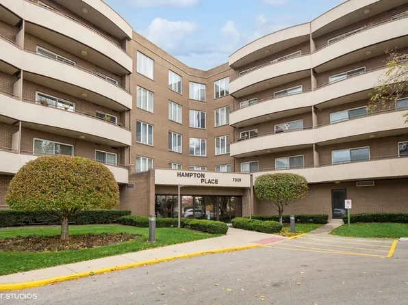 7201 N Lincoln Ave APT 203, Lincolnwood, IL 60712