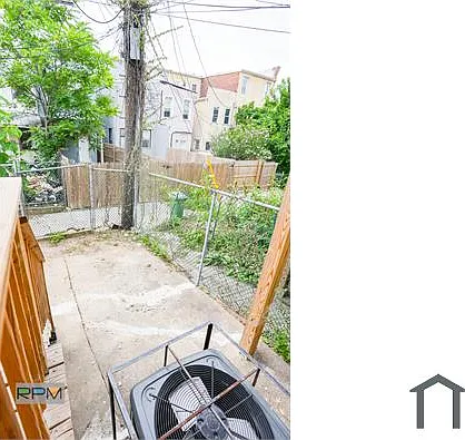 1613 N Spring St — Photo 18