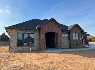 3874 Red Fox Cir, Maize, KS 67101