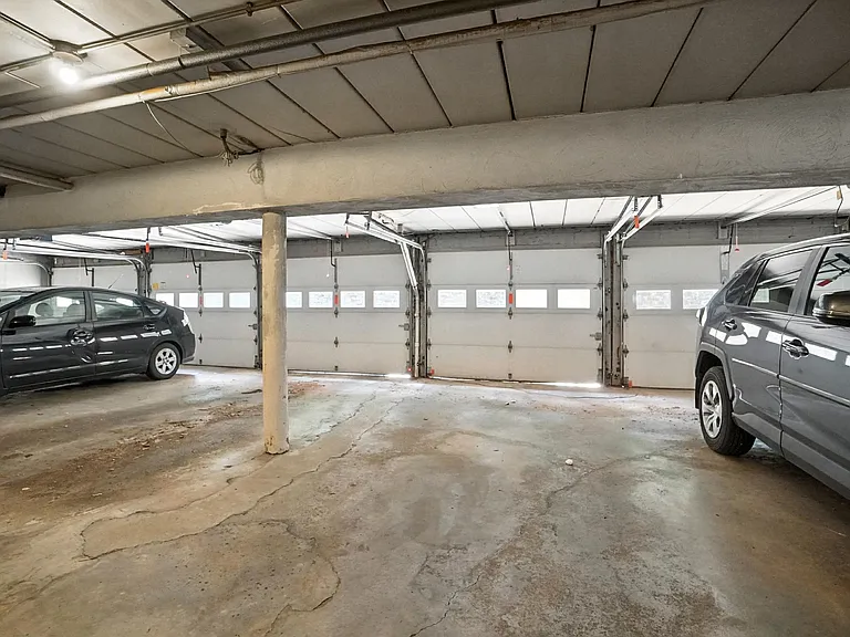 2270 Madison Rd #1B — Photo 15