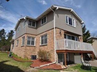 5486 W Lake Dr, West Bend, WI 53095