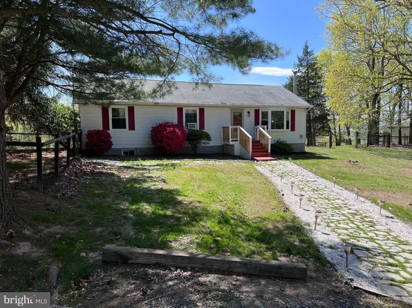 102 Cashmere Way, Great Cacapon, WV 25422