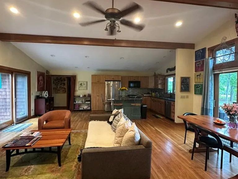 44 Lynn Ave — Photo 3