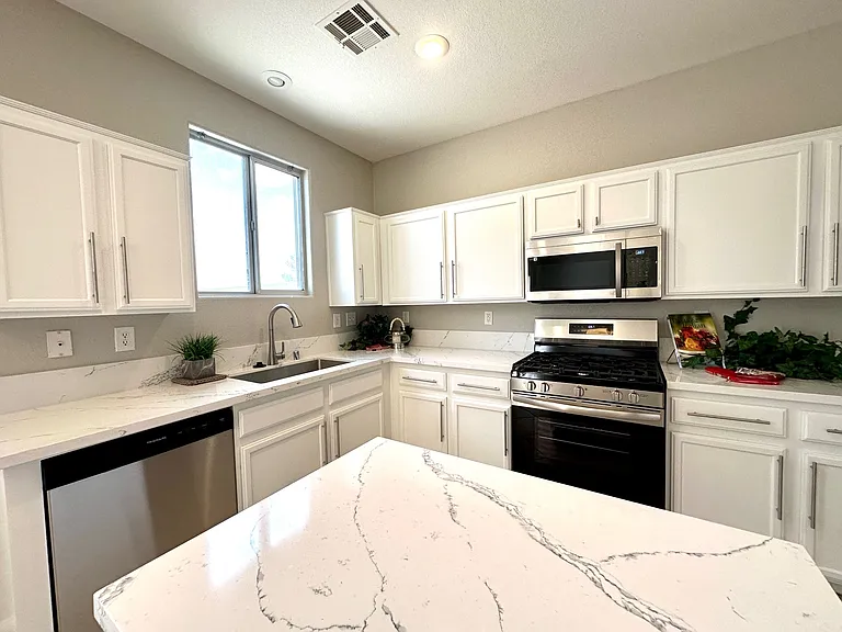 5007 Caprock Canyon Ave — Photo 6