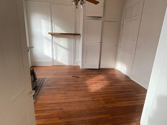 3rd image of 1644 Amelia St #A