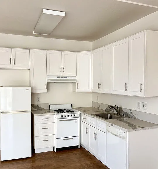 1221 Seward St #101 — Photo 3