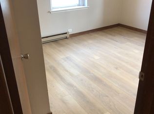 16 S Hill St APT 2C, Fountain City, WI 54629
