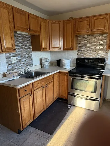 366 Windsor Ave #C Photo 1