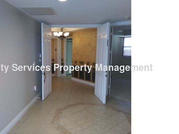 3rd image of 15140 Harbour Isle Dr APT 501