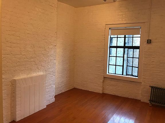 2nd image of 3 Horatio St APT 4R