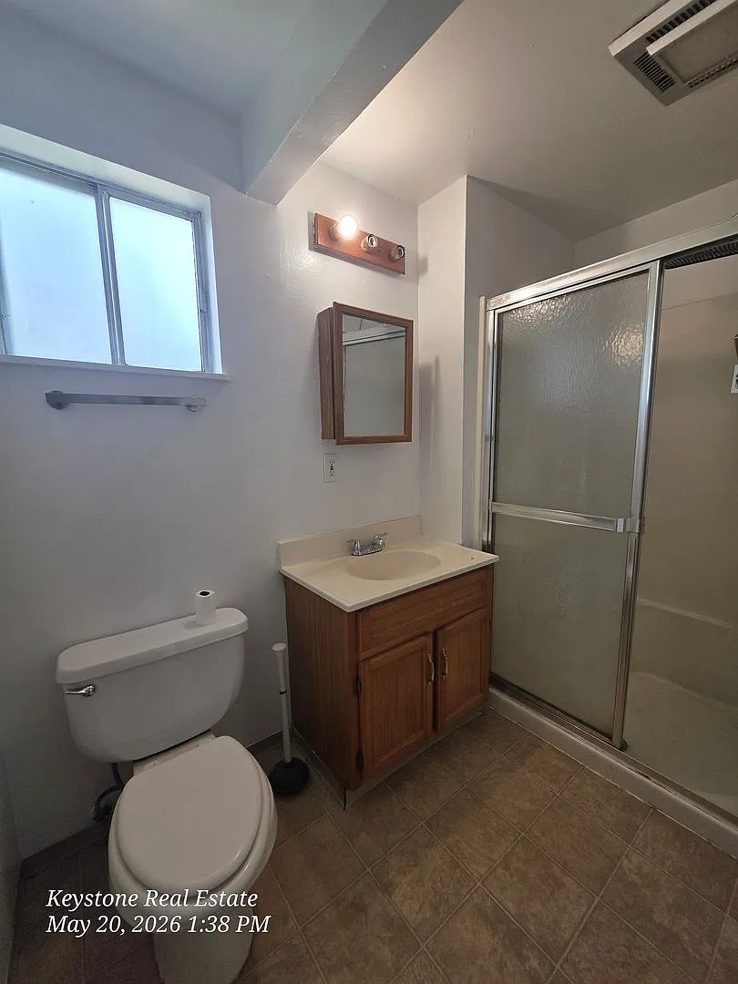 Charming 1 bed 1 bath — Photo 2