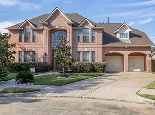 7106 Paige Ct, Sugar Land, TX 77479
