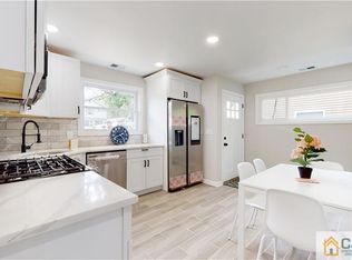 114 Greenbrook Rd, Green Brook, NJ 08812