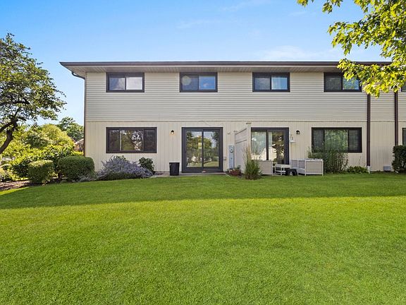 4th image of 821 Dighton Ln #21-D
