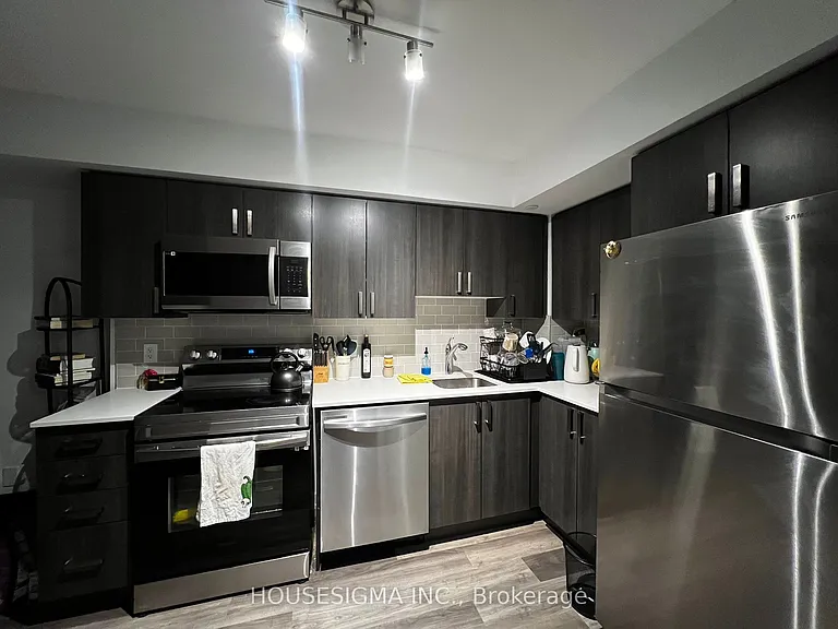 1480 Bayly St #1110 — Photo 5