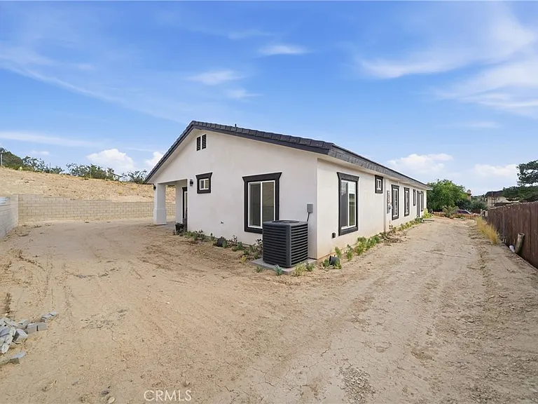 16315 Orick Ave — Photo 14
