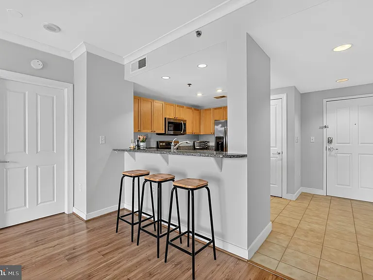 777 7th St NW #924 — Photo 4