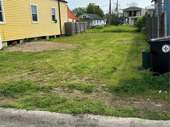 1030 Verret St, New Orleans, LA 70114