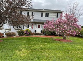 11 Fortune Rd E, Middletown, NY 10941