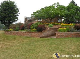 W6249 Creek Rd, Random Lake, WI 53075