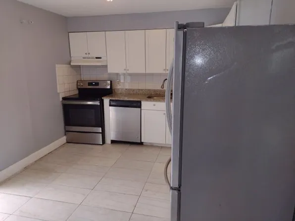 5911 Barbados Way E, West Palm Beach, FL 33407