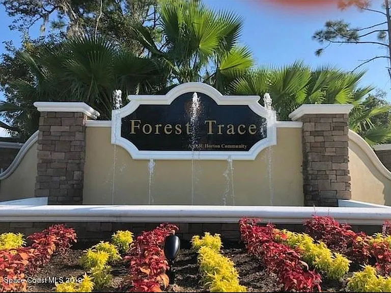 530 Forest Trace Cir — Photo 11