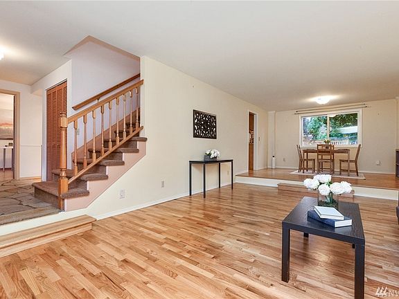 3rd image of 6812 151st Ave NE