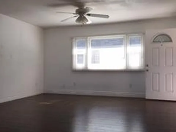 17101 Sandra Lee Ln APT B, Huntington Beach, CA 92649