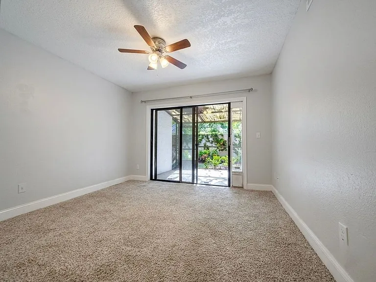 150 Killarney Bay Ct #5 — Photo 23