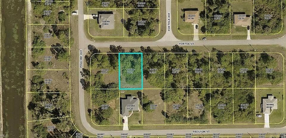1st image of 210 Portia St