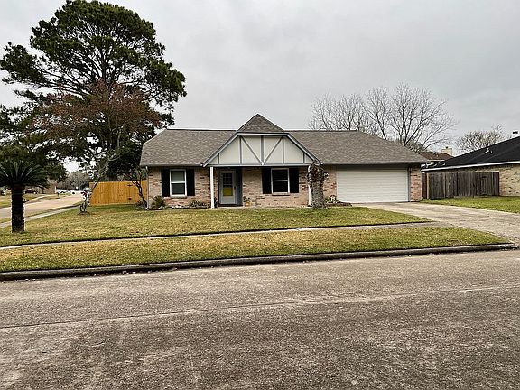 3rd image of 110 Lazy Hollow Dr