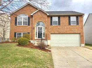 2513 Hilliard Dr, Hebron, KY 41048