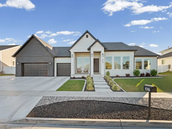 3627 S McGregor Ln, Saratoga Springs, UT 84045