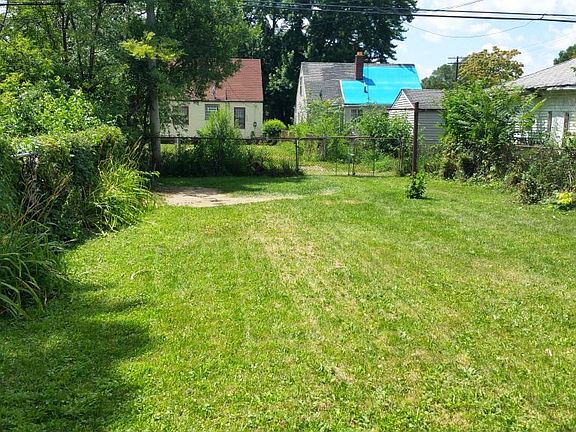 Large Fenced Backyard
