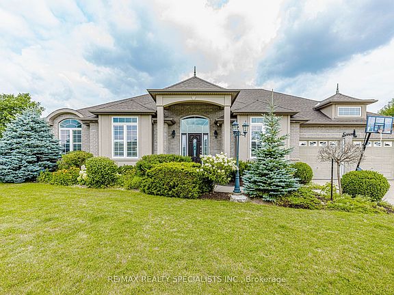 5th image of 7 Snyder Ct