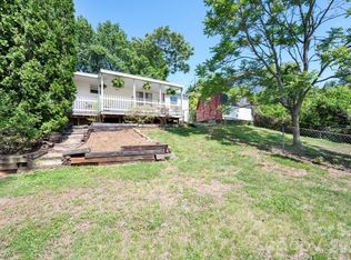 66 Green Oak Rd, Asheville, NC 28804