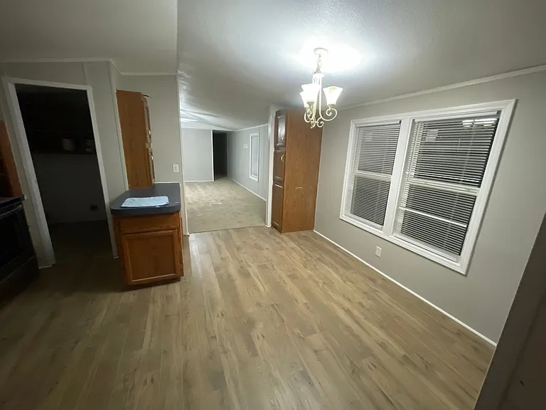 215 Greenfield Rd — Photo 6