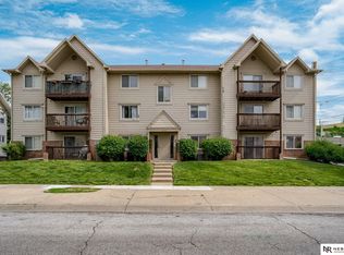 5016 California St APT 3, Omaha, NE 68132