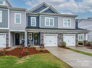 54 Woodsdale Pl, Concord, NC 28025