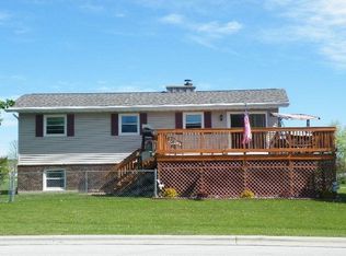 407 Kirkland Ave, Algoma, WI 54201