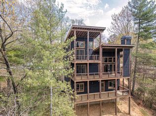 506 Pony Ghost Trl, Blue Ridge, GA 30513